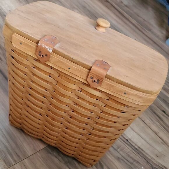 Longaberger | 1994 Woven Mail Basket - Picture 3 of 7